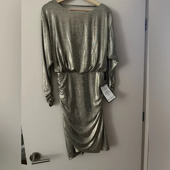 Vince Camuto Womens Gold Long Sleeve Short Sheath Cocktail Dress Size: 8, Women's